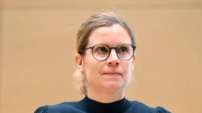 Astrazeneca-Klage neu verhandelt: Hörsturz nach Impfung führt zu Teilerfolg vor BGH