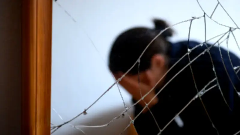 „Atme, dann entscheide“: Brandenburg startet Postkartenaktion für Opfer sexueller Gewalt