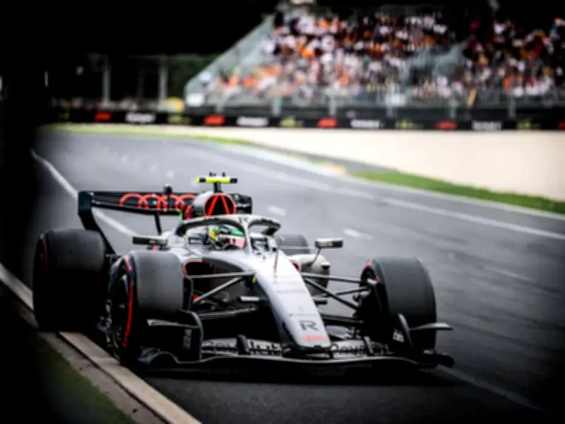 Audi startet mit Top-Ten-Platzierung spektakulär in die Formel 1