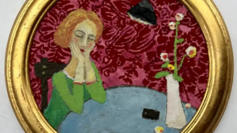 Ausstellung in Waren: Fundstücke vom Straßenrand werden zu poetischer Kunst