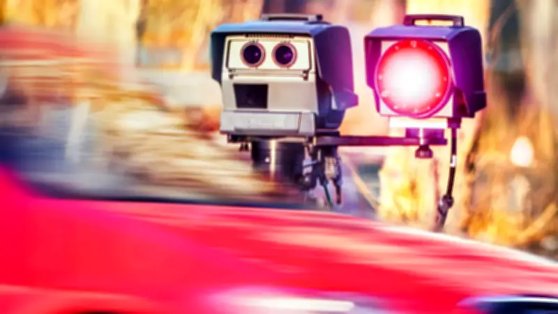 B184 bei Dessau: 108 Raser in 70er-Zone erwischt - Höchstgeschwindigkeit 136 km/h