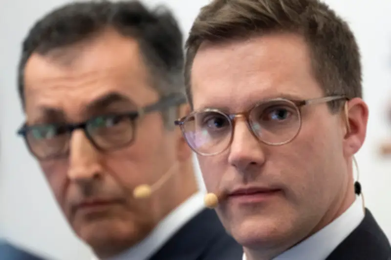 Baden-Württemberg vor historischer Landtagswahl: Ära Kretschmann endet, Wahl ab 16 startet