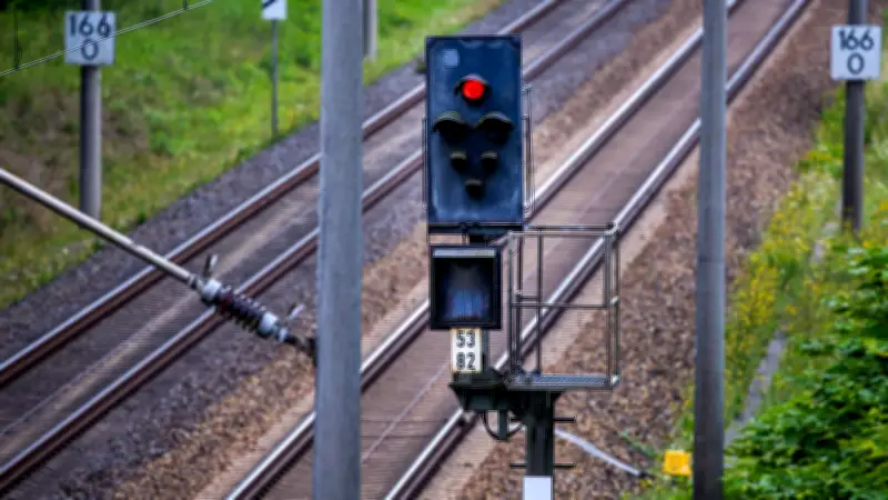 Bahnstrecke Hamburg-Berlin: Komplette Wiedereröffnung erst Mitte Juni