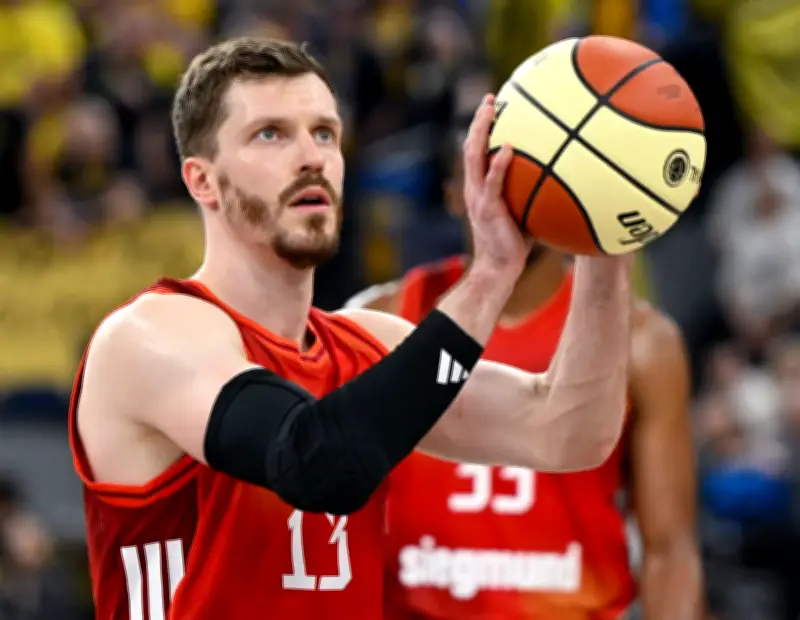 Basketball-Star Andreas Obst verlängert langfristig bei Bayern München bis 2029