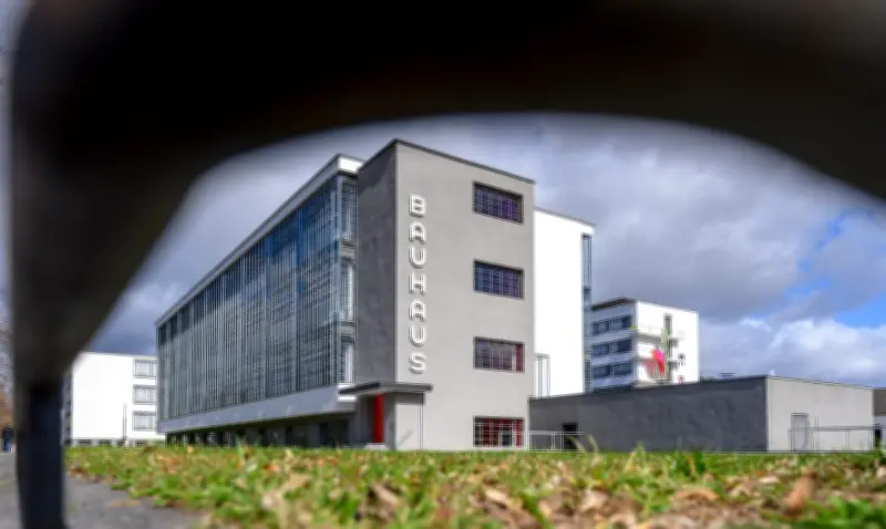 Bauhaus-Jubiläum: Zentrale Ausstellungen in Dessau eröffnen mit Fokus auf Material und Nachhaltigkeit