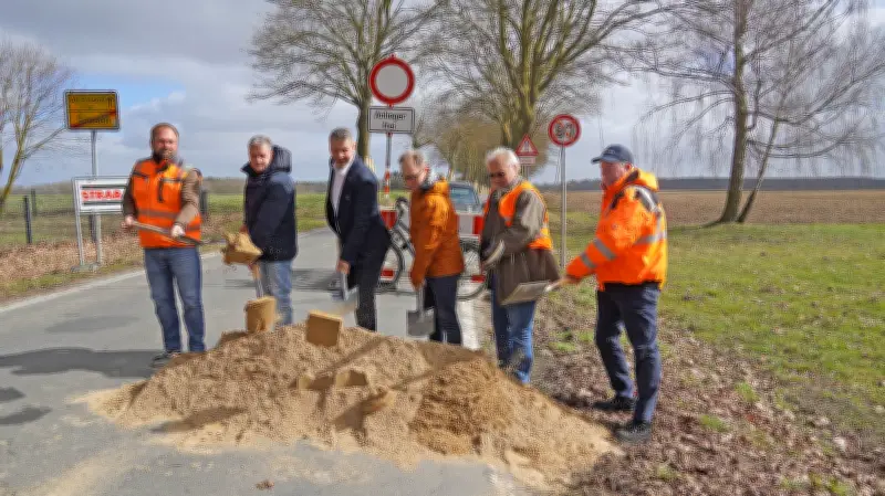 Baustart für VG8 bei Sassen: Vollsperrung für zwei Monate - Weitere Straßenbauprojekte in Vorpommern-Greifswald
