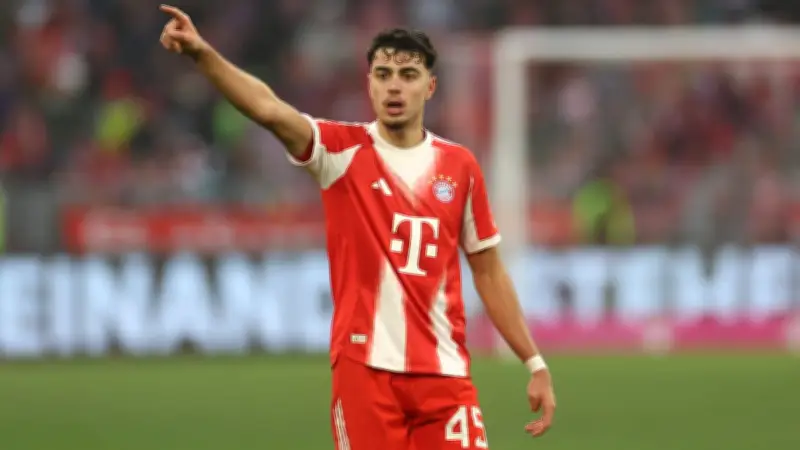 Bayern-Boss kündigt Gespräche an: Droht Pavlovic erneut DFB-Ausfall?