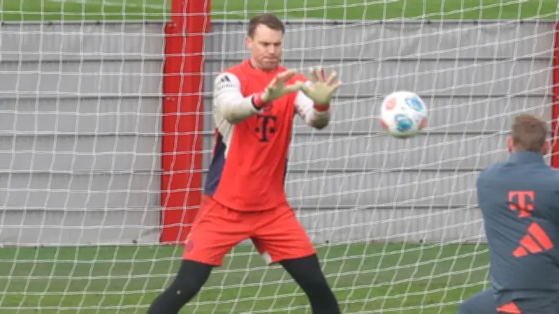 Bayern München: Entscheidungsgespräch mit Manuel Neuer auf Mitte April verschoben