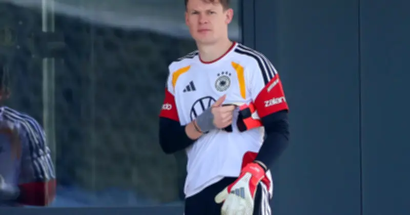 Bayerns Torwart-Dilemma: Nübels Zukunft ungewiss - Urbig als neue Nummer eins?