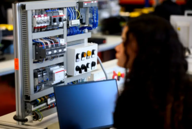 Berlin: CDU und SPD einigen sich auf verpflichtende Ausbildungsplatzabgabe für Betriebe