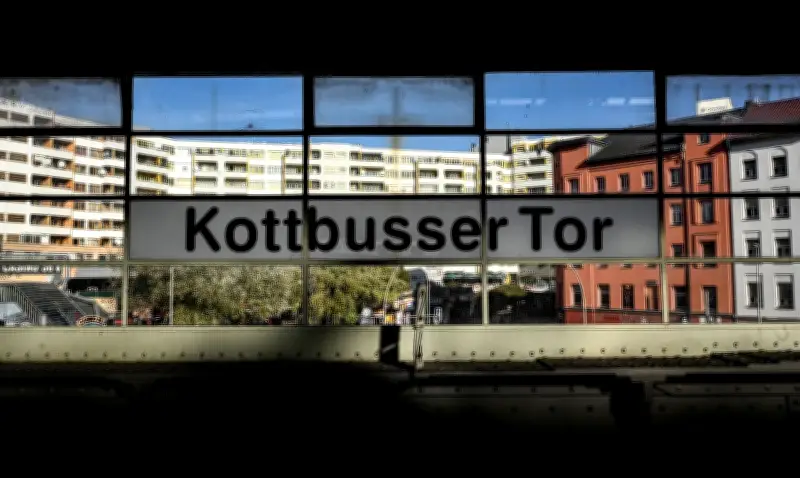 Berlin-Kreuzberg: Axt-Attacke an U-Bahnhof nach Streit um 20 Euro