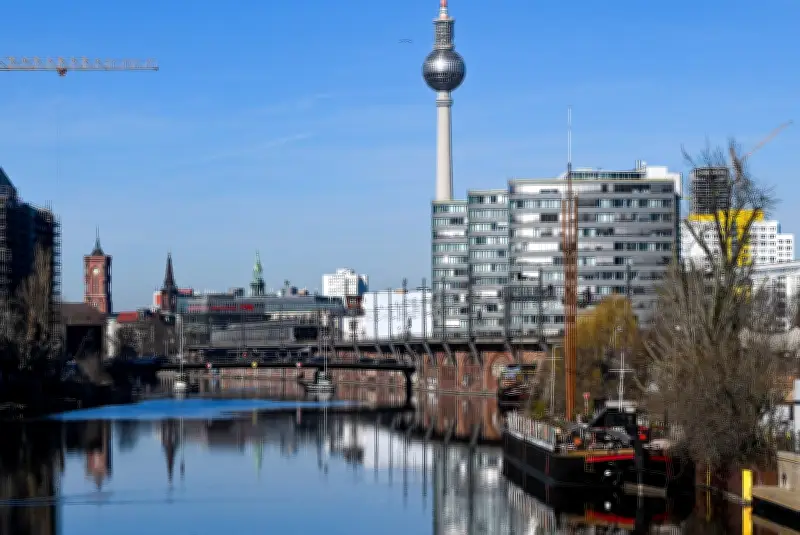 Berlin und Brandenburg: Frühlingshafte Tage, eisige Nächte mit Frost bis minus zehn Grad