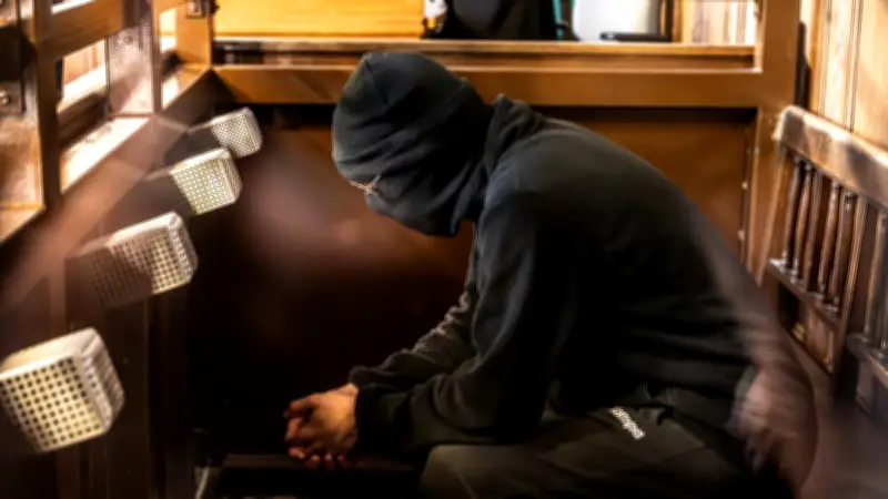 Berliner Kammergericht verurteilt IS-Anhänger zu 13 Jahren Haft für Messerattacke am Holocaust-Mahnmal