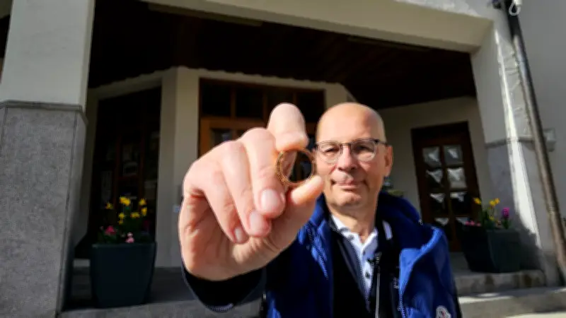 Berliner Rentner erhält verlorenen Ehering zurück: Ehrlicher LKW-Fahrer findet Schmuckstück