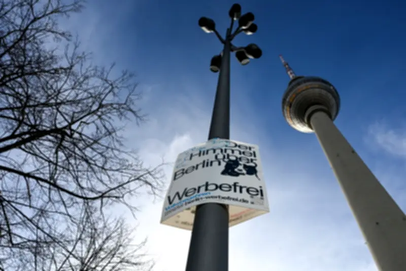 Berliner Volksbegehren: Autoverbot und Werbebeschränkungen brauchen noch viele Unterschriften
