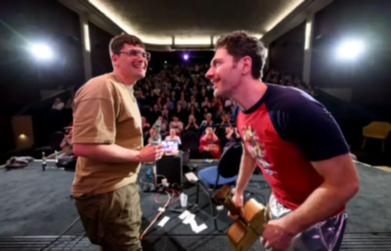 Betreutes Singen in Dresden: Publikum bestimmt die Lieder beim Mitsingabend