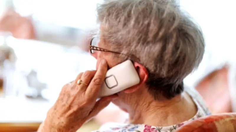 Betrüger geben sich als Professor aus: Rentnerin verliert 500.000 Euro durch perfide Krebs-Lüge