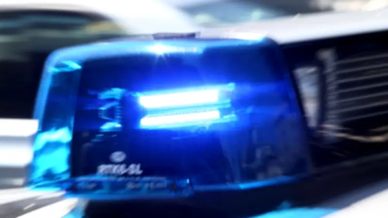 Betrunkene Fahrerin verursacht in Wismar Unfallserie mit 2,8 Promille und flüchtet