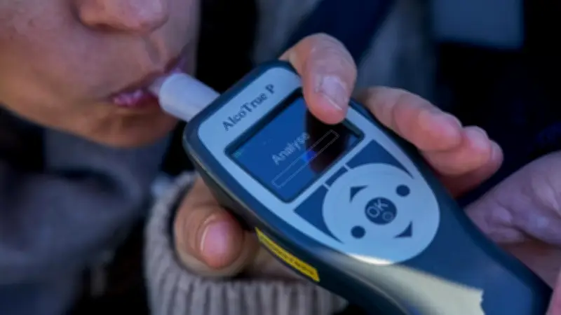 Betrunkener Autofahrer in Weißenfels gestoppt: Polizei reagiert auf Zeugenmeldung