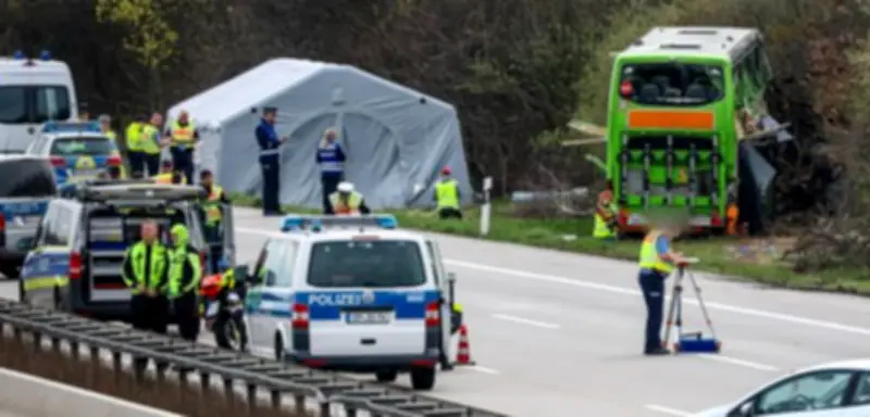 Bewährungsstrafe für Fernbusfahrer nach tödlichem Unfall bei Leipzig: Vier Tote und 46 Verletzte