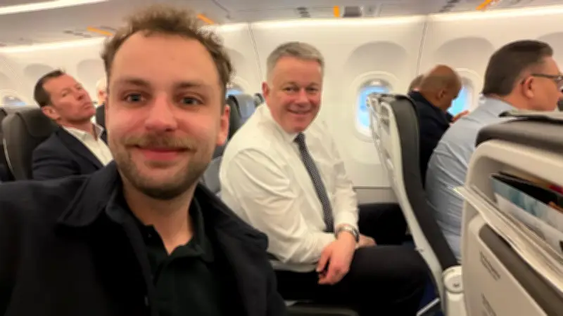 BILD-Reporter begleitet Gordon Schnieder im Siegerflugzeug nach Berlin