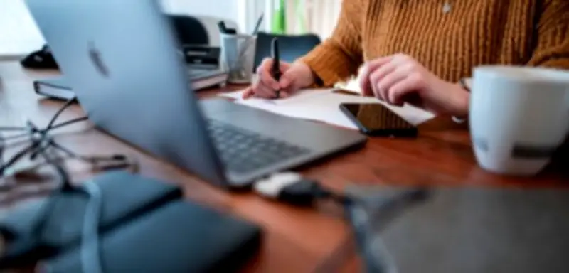 Bitkom-Studie enthüllt: Führungskräfte halten Männer für IT-begabter als Frauen