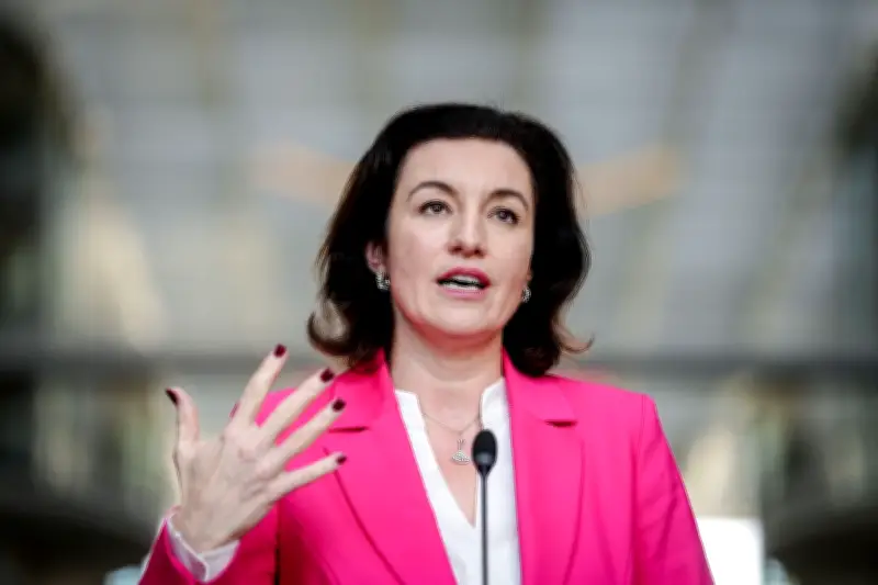 Bär kündigt Bundespreis für Geschlechterforschung vor Weltfrauentag an