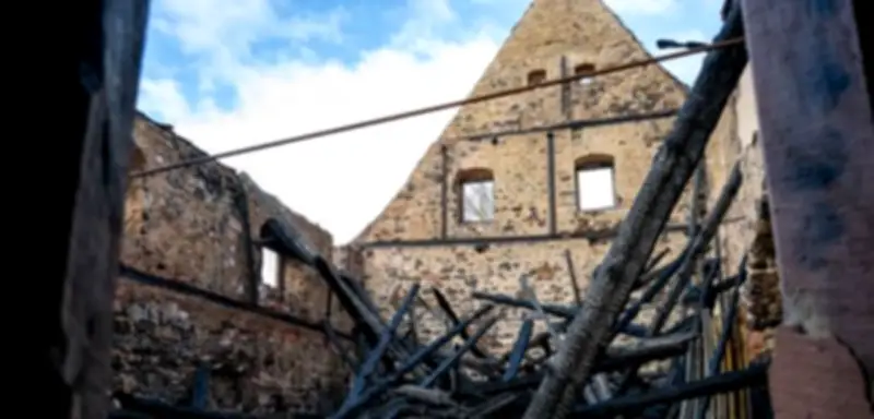 Brand auf Runneburg in Thüringen: Nagerbisse an Stromkabel als wahrscheinliche Ursache