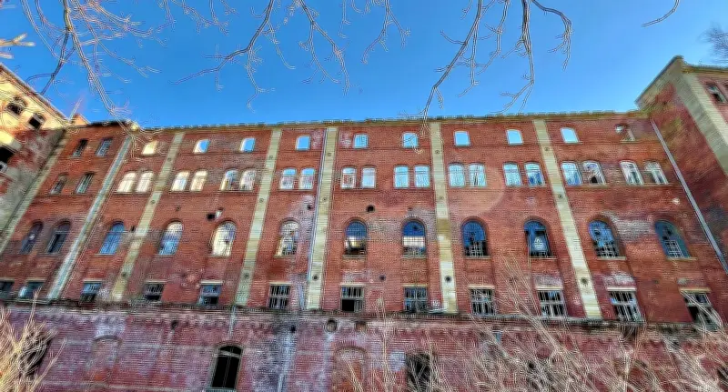 Brand im alten Zitza-Werk Zeitz: Fragen zur Sicherheit nach Dachstuhlbrand