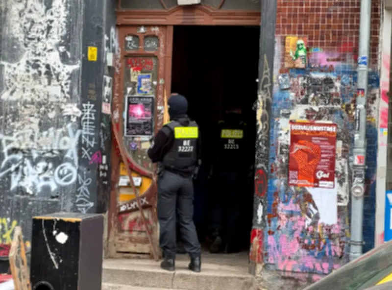 Brandanschlag auf Adlershof: Polizei ermittelt vier Verdächtige nach Razzia in mehreren Bundesländern