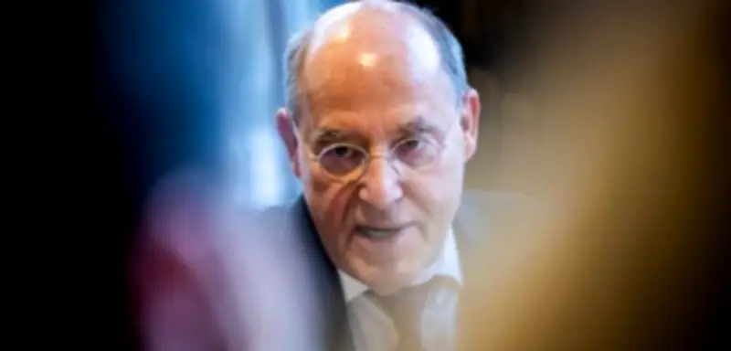 Brandbrief in der Linken: Über 200 Mitglieder kritisieren Gregor Gysi scharf