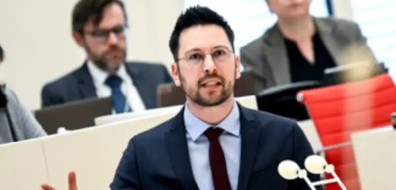 Brandenburg: AfD-Politiker relativiert rechtsextreme Parolen auf Teenager-Party