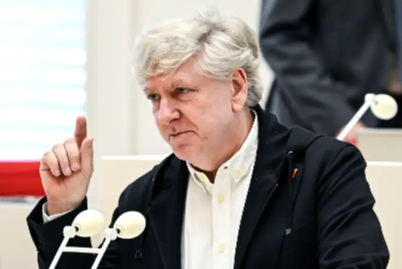 Brandenburger Landtag: Ausschuss empfiehlt Gesetzesänderung für Ex-BSW-Gruppe