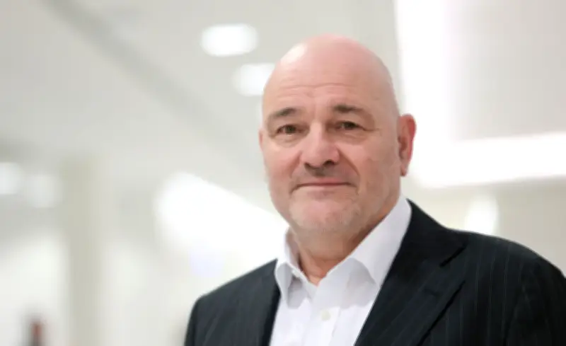 Brandenburgs Finanzminister Crumbach will Steuerentlastung für kleine Einkommen