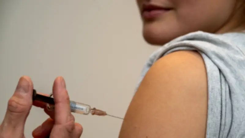 Brandenburgs Kassenärzte starten Schülerwettbewerb zur HPV-Impfung für mehr Aufklärung