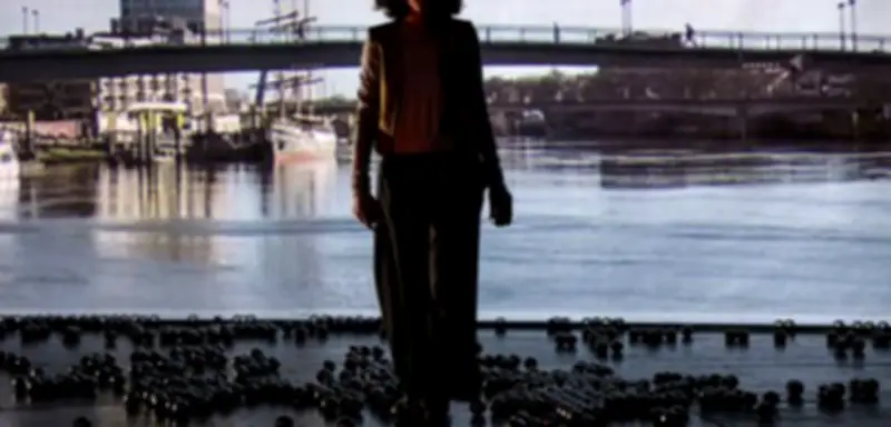 Bremen: Theaterstück enthüllt Kühne + Nagels Rolle im NS-Raub von Judenmöbeln