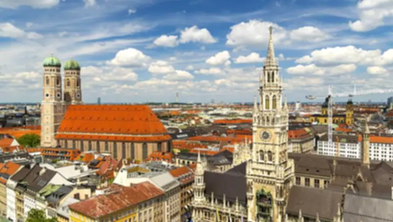 Bürgermeister-Gehälter in Bayern: So viel verdienen die Stadtoberhäupter