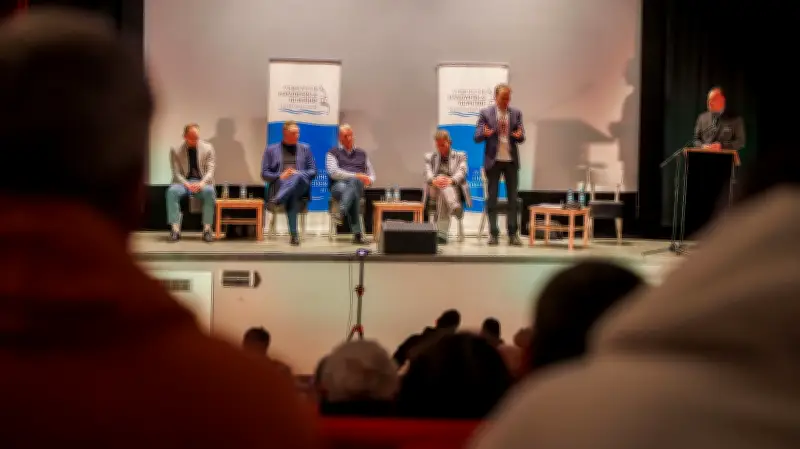 Bürgermeisterforum in Ueckermünde: Nur fünf von sieben Kandidaten stellen sich Bürgerfragen