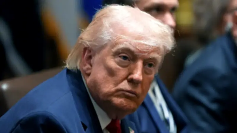 Börsen-Crash, Inflationsangst und Umfrage-Debakel: Die dreifache Krise von Donald Trump