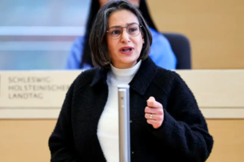 Buchhandlungspreis-Skandal: Midyatli fordert Transparenz nach abgesagter Verleihung