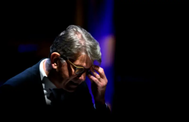 Buhrufe für Weimer in Leipzig: Streit um Buchhandlungspreis und Bibliotheksbau