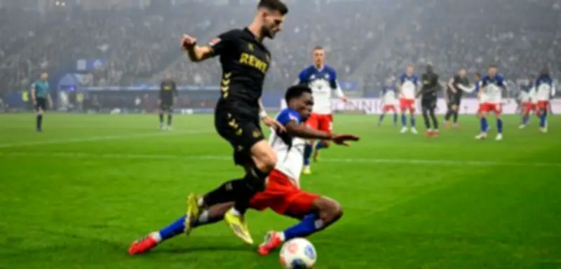 Bundesliga: Köln drückt, doch Vieiras Traumtor sichert HSV einen Punkt