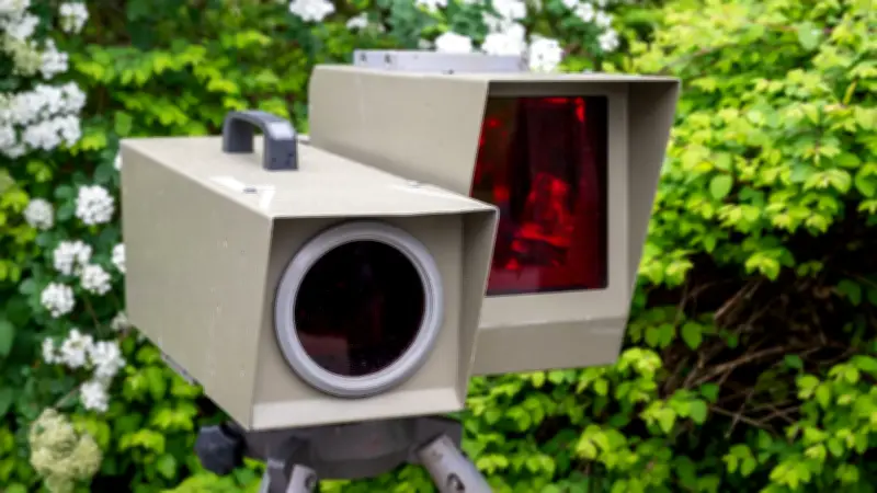 Bundestag beschließt digitale Verkehrswende: Digitaler Führerschein und härtere Strafen für Raser