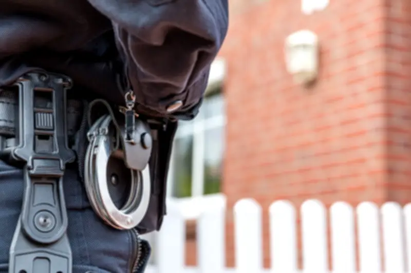 Bundesweite Razzia gegen rechtsextreme 'Letzte Verteidigungswelle': Erneut junge Beschuldigte im Fokus