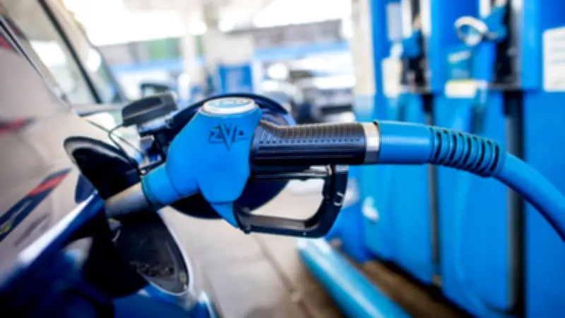 Bundeswirtschaftsministerin Reiche warnt vor Treibstoffknappheit bei längerem Iran-Krieg