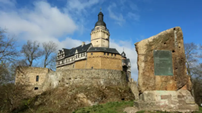 Burg Falkenstein im Harz öffnet nach langer Schließung: Neustart mit Ausblick auf 2026