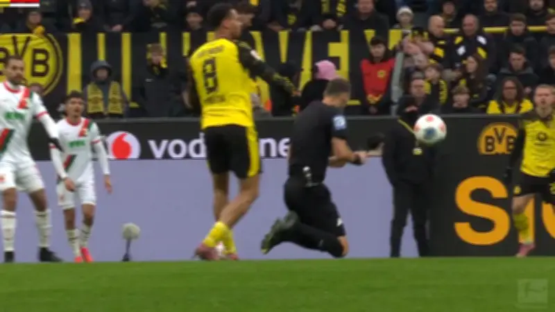 BVB siegt souverän gegen Augsburg: Adeyemi trifft, Schiri-Sturz sorgt für Aufregung