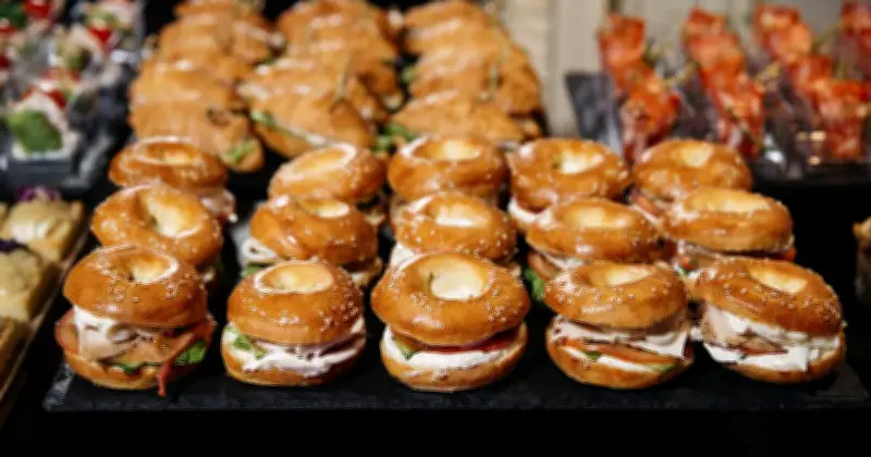 Catering hinter Gittern: JVA Landshut setzt nach Küchenbrand auf externen Essenslieferanten