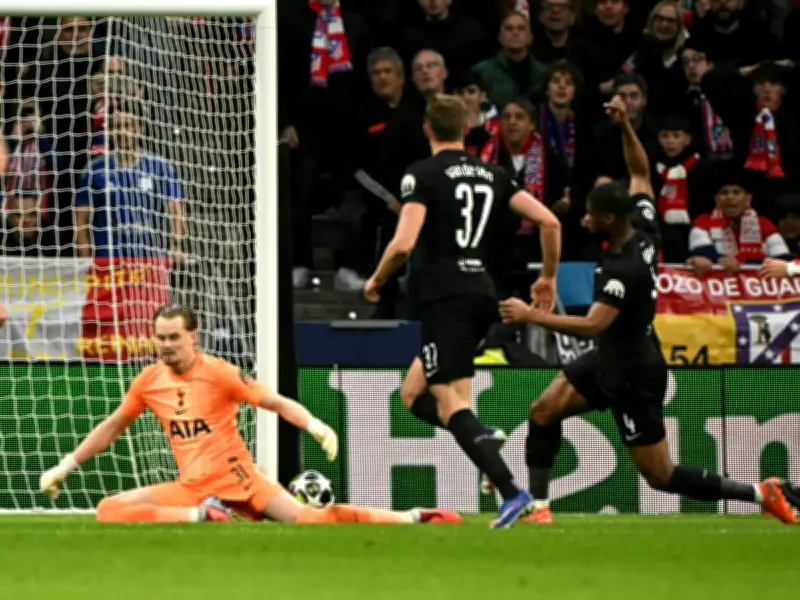 Champions-League-Debüt endet nach 17 Minuten: Spurs-Torhüter Kinsky patzt dreifach