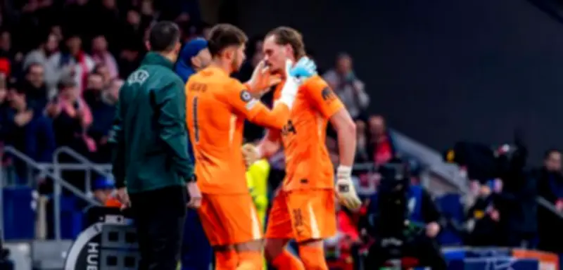 Champions-League-Debüt endet nach 17 Minuten: Torwart Kinskýs Karriere in Gefahr